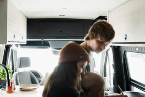 Tablette Capucine pour Van Sprinter (Stockage en hauteur) - 2019+